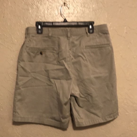 Wrangler comfort solutions series men’s khaki shorts Size 34 in good condition - Picture 2 of 16